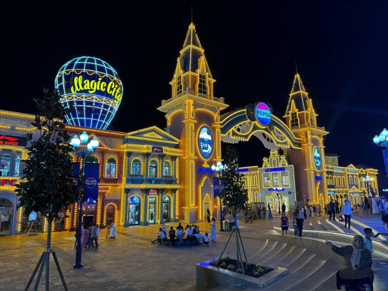Апартаменты У Парка Голубые Купола И Цум Apartments At Blue Dome Park Tasjkent Exteriör bild